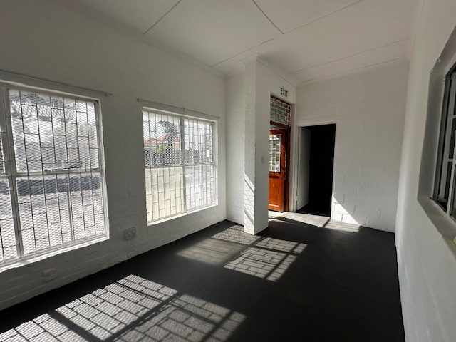 To Let Commercial Property for Rent in Maitland Western Cape